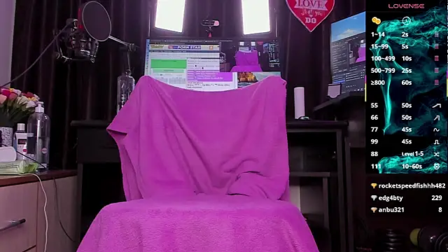 Raissa sky26 online show from 14, 3, 2025