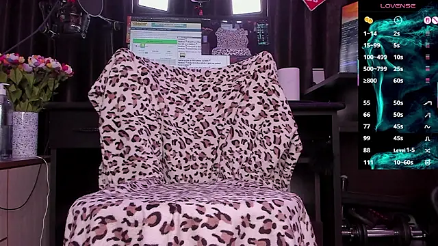 Raissa sky26 online show from 25, 2, 2026