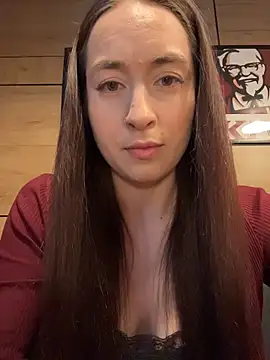 Snapshot of Holly_Play chatting on 26, 5, 2026 Holly Play online show from 26, 5, 2026