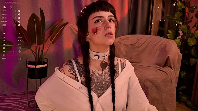 Snapshot of MichaellaMoon chatting on 16, 1, 2025 MichaellaMoon online show from 16, 1, 2025