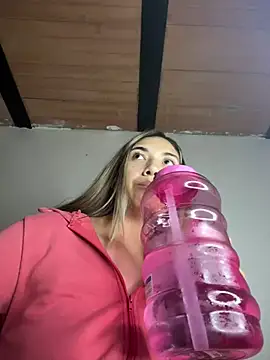 Iris lee online show from 14, 3, 2025