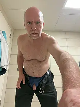 Snapshot of FLSexyGuy chatting on 25, 4, 2026 FLSexyGuy online show from 25, 4, 2026