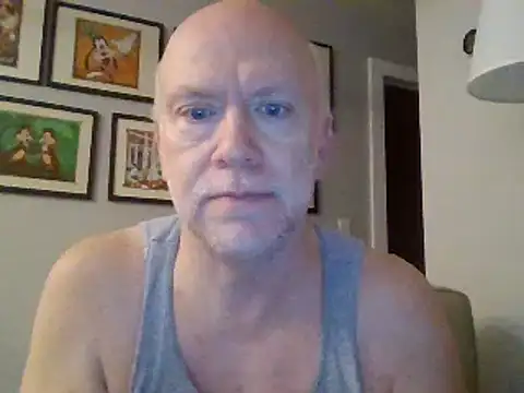 Snapshot of FLSexyGuy chatting on 5, 5, 2026 FLSexyGuy online show from 5, 5, 2026