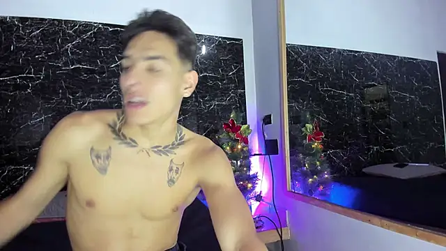 Snapshot of Couplehot__1 chatting on 29, 12, 2024 Couplehot 1 online show from 29, 12, 2024