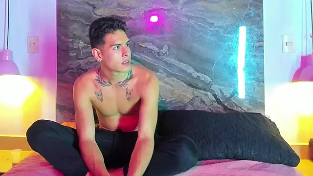 Snapshot of Couplehot__1 chatting on 10, 1, 2025 Couplehot 1 online show from 10, 1, 2025