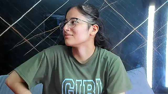 Snapshot of Couplehot__1 chatting on 12, 9, 2025 Couplehot 1 online show from 12, 9, 2025