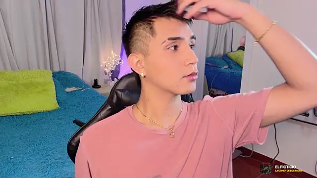 Chris Maddox online show from 1, 12, 2025