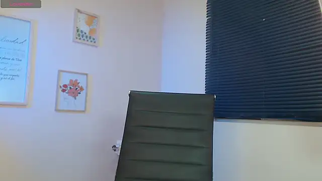 Snapshot of lucy_diiaz chatting on 10, 1, 2025 lucy diiaz online show from 10, 1, 2025