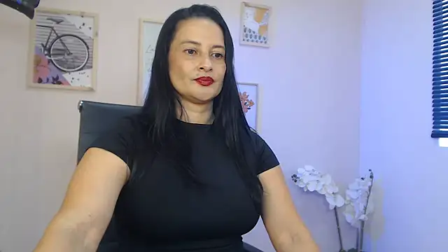 Snapshot of lucy_diiaz chatting on 10, 1, 2025 lucy diiaz online show from 10, 1, 2025