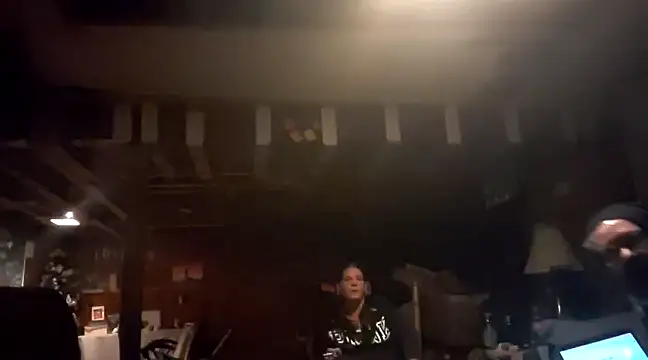 Snapshot of AronMellon76 chatting on 8, 2, 2025 AronMellon76 online show from 8, 2, 2025