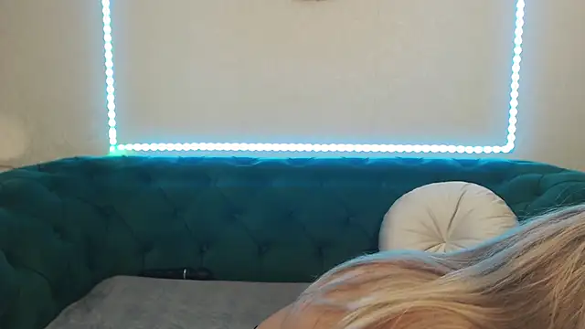 IvanaCharm online show from 17, 5, 2026