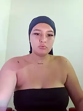 Snapshot of Celeste_camila18 chatting on 19, 9, 2025 Celeste camila18 online show from 19, 9, 2025