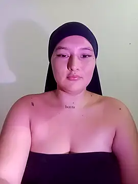 Snapshot of Celeste_camila18 chatting on 4, 10, 2025 Celeste camila18 online show from 4, 10, 2025