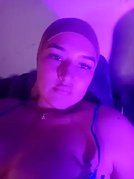 Celeste camila18 online show from 26, 4, 2026