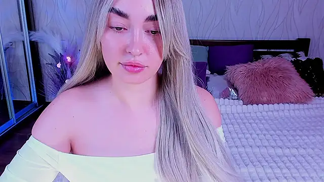 Miss Elia online show from 21, 12, 2024