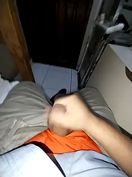 Snapshot of Whiper2024 chatting on 16, 2, 2026 Whiper2024 online show from 16, 2, 2026