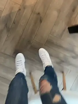 Snapshot of FeetVibe chatting on 19, 10, 2025 FeetVibe online show from 19, 10, 2025