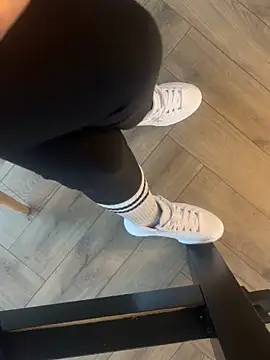 Snapshot of FeetVibe chatting on 20, 10, 2025 FeetVibe online show from 20, 10, 2025