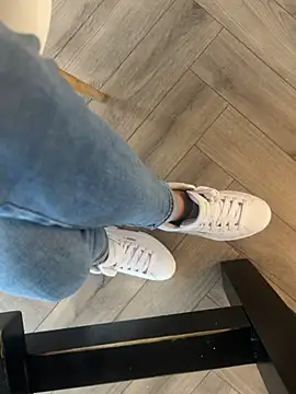 Snapshot of FeetVibe chatting on 25, 10, 2025 FeetVibe online show from 25, 10, 2025