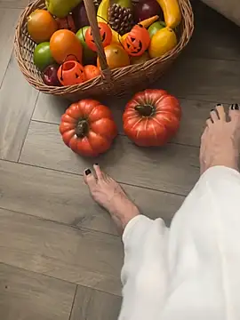 Snapshot of FeetVibe chatting on 26, 10, 2025 FeetVibe online show from 26, 10, 2025