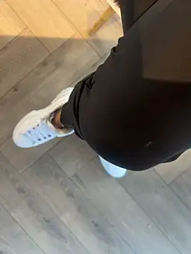 Snapshot of FeetVibe chatting on 31, 10, 2025 FeetVibe online show from 31, 10, 2025