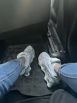 FeetVibe online show from 24, 4, 2026