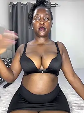 Snapshot of prettiepearl chatting on 24, 11, 2025 prettiepearl online show from 24, 11, 2025