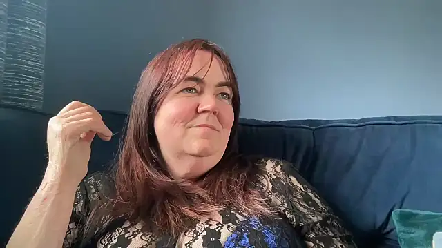 curvy-milf-abbie online show from 16, 5, 2026
