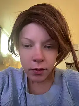 EllaSnow online show from 20, 4, 2026