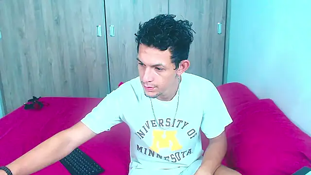 Snapshot of meridandwither chatting on 17, 2, 2026 meridandwither online show from 17, 2, 2026