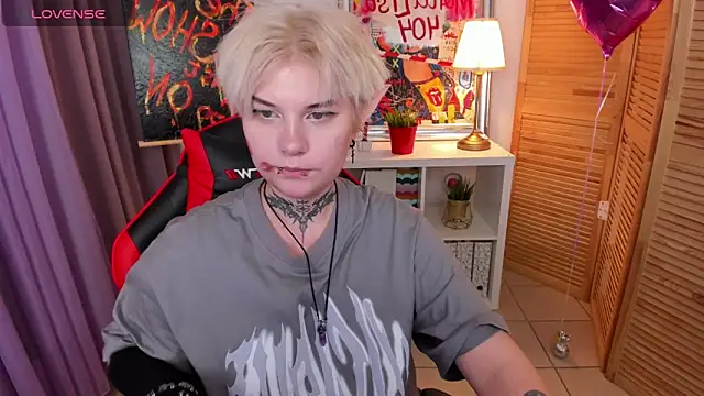 mekurisu online show from 4, 3, 2025