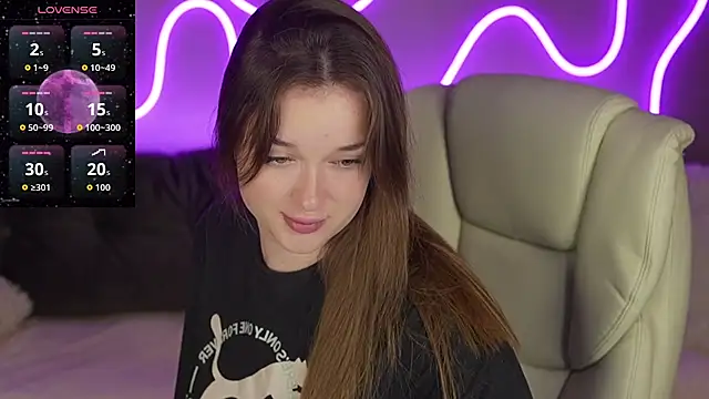 DonnaLustt online show from 10, 11, 2025