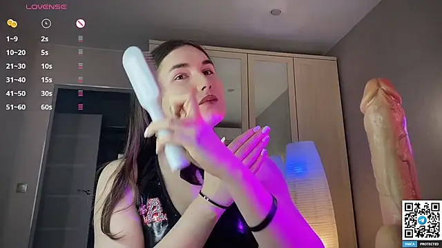 Maria Bowie online show from 7, 3, 2026