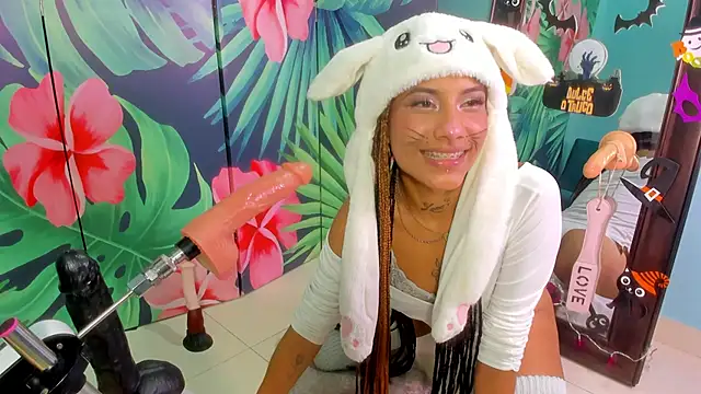 Mieldeluna online show from 19, 10, 2025