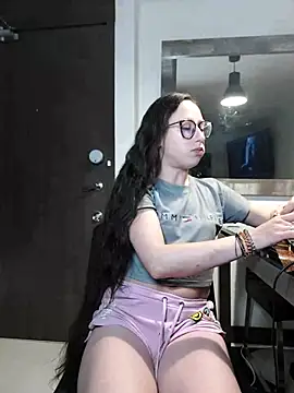 Snapshot of milena_23x chatting on 4, 3, 2025 milena 23x online show from 4, 3, 2025