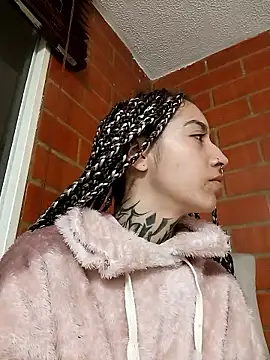 Snapshot of Scarllett_BDSM chatting on 8, 1, 2026 Scarllett BDSM online show from 8, 1, 2026