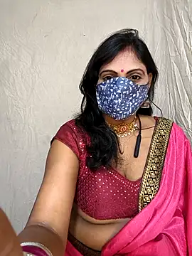 Snapshot of Lovely12streaming chatting on 6, 11, 2025 Lovely12streaming online show from 6, 11, 2025