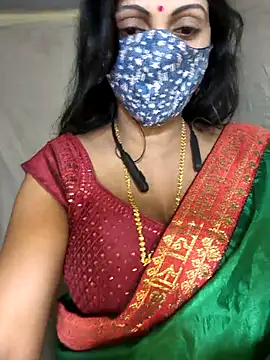 Snapshot of Lovely12streaming chatting on 7, 11, 2025 Lovely12streaming online show from 7, 11, 2025