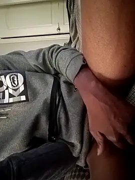 Snapshot of Txdarkmeat74 chatting on 19, 11, 2025 Txdarkmeat74 online show from 19, 11, 2025