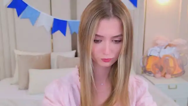 MarybethSnow online show from 29, 9, 2025