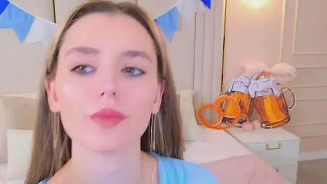 MarybethSnow online show from 4, 10, 2025