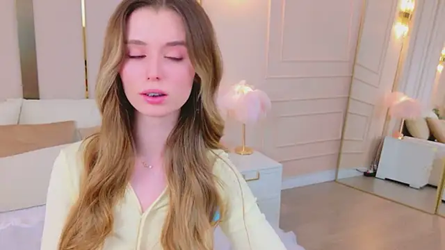 MarybethSnow online show from 14, 4, 2026