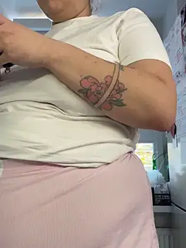 SuzieMurray online show from 21, 10, 2025