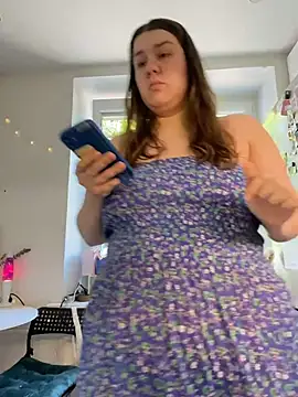 Snapshot of SuzieMurray chatting on 19, 6, 2026 SuzieMurray online show from 19, 6, 2026
