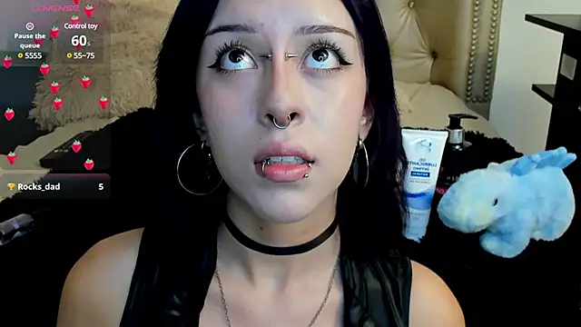 Snapshot of AlexaFoxy18 chatting on 31, 12, 2024 AlexaFoxy18 online show from 31, 12, 2024