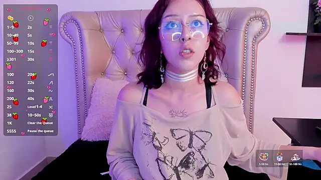 Snapshot of AlexaFoxy18 chatting on 15, 1, 2025 AlexaFoxy18 online show from 15, 1, 2025