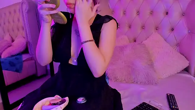 Snapshot of AlexaFoxy18 chatting on 30, 1, 2025 AlexaFoxy18 online show from 30, 1, 2025