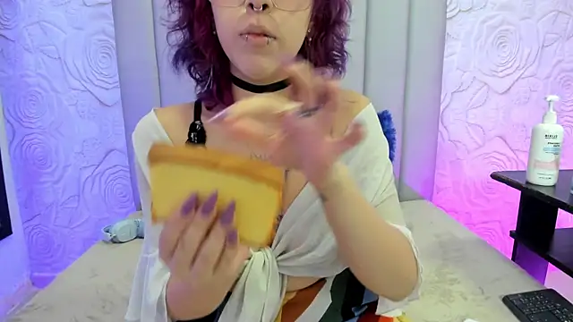 AlexaFoxy18 online show from 23, 4, 2026