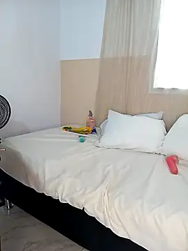 Kendra Kait online show from 28, 1, 2025