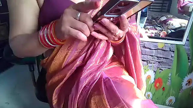 sexy-honey09 online show from 18, 1, 2026